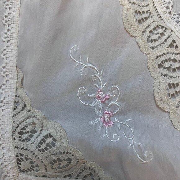 Vintage Vanity Fair Ivory Lace Floral Embroidered Nightgown Size Small - Picture 6 of 13